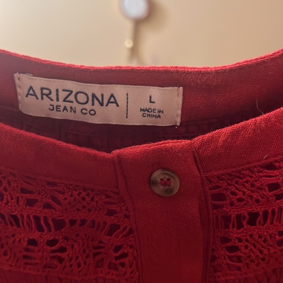 Red top - Picture 4 of 4